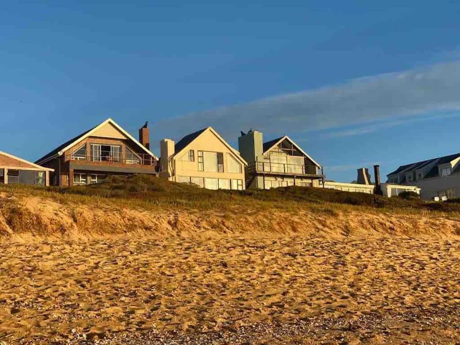Baby Whale Bliss - Beachfront House Witsand Esterno foto